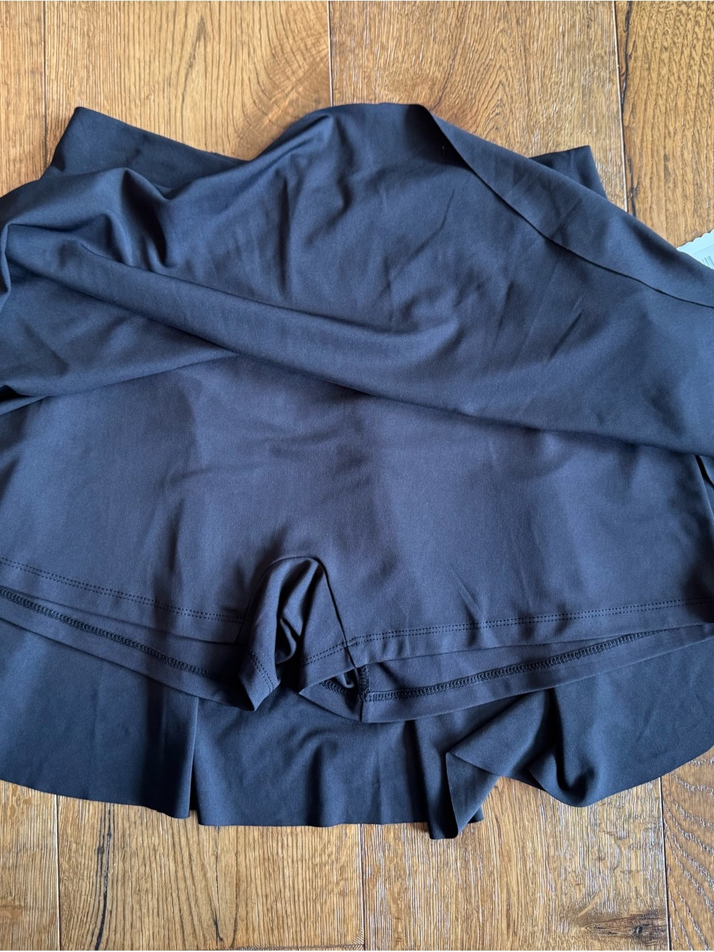 Simply Southern Classic Crossover Skort in Black Circle Skater Active Size M - Picture 4 of 5